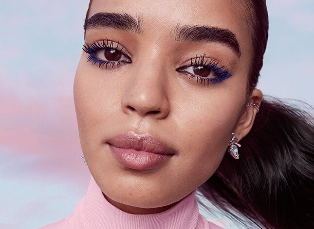 Maybelline Model, Violet, wearing Express Brow 